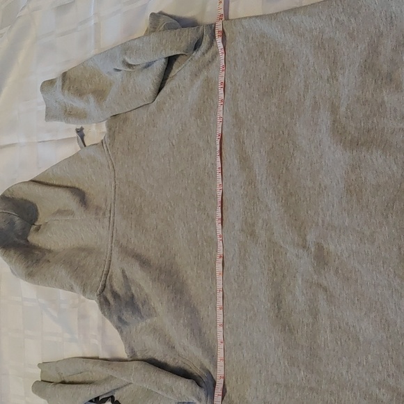 Adult SpongeBob SquarePants Hoodie. Size Medium - Picture 5 of 11